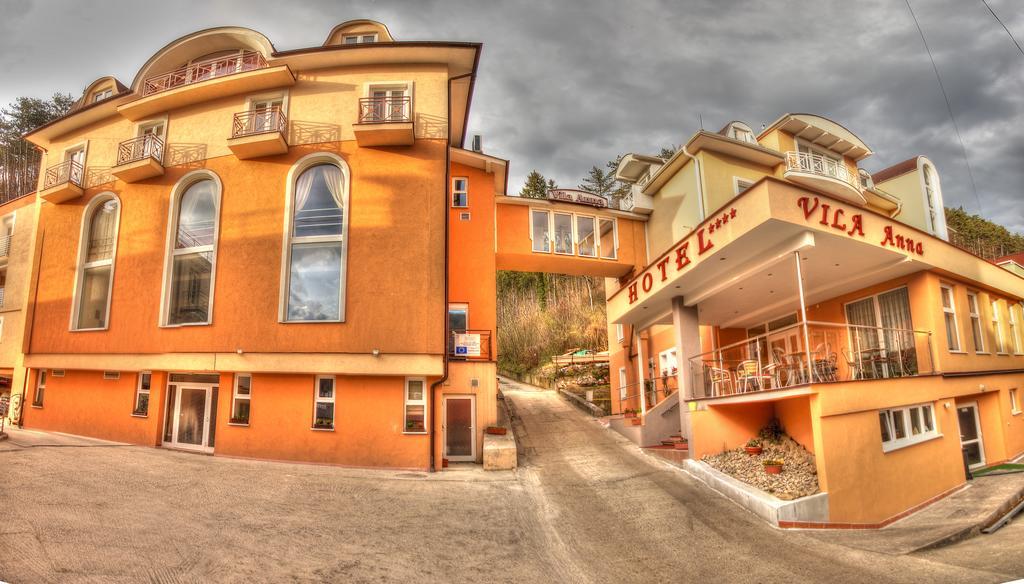 Hotel Vila Anna Trenčianske Teplice Eksteriør billede